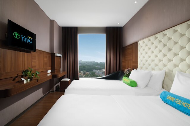 グランド テブ ホテル