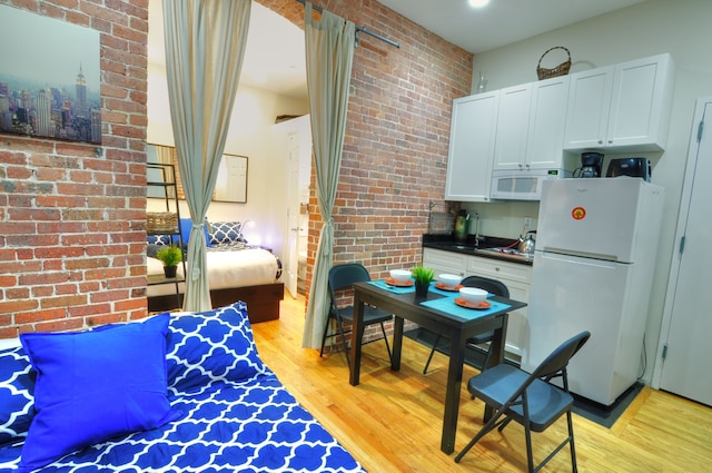 ハロー アパートメンツ NYC