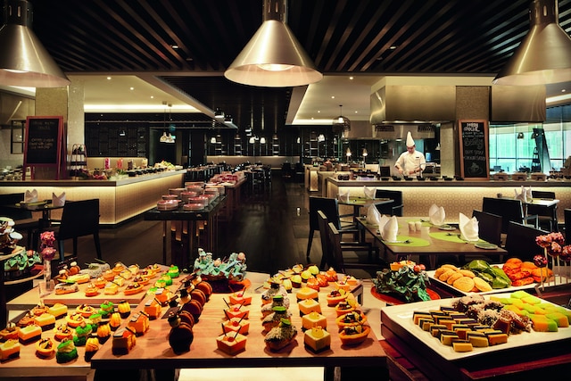 ダブルツリー バイ ヒルトン ムラカ