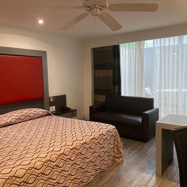 ホテル アテナス プラザ