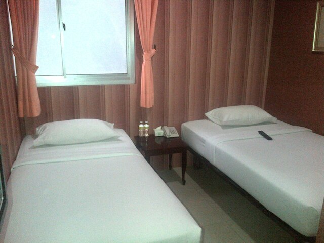 ツインズ ホテル マンガドゥア