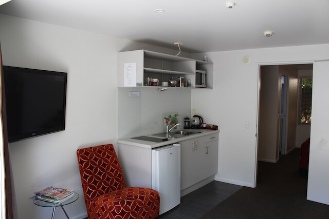 ザ グランジ ブティック B & B