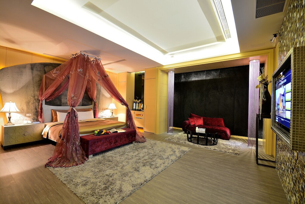 シャドゥ モーテル （夏都精品汽車旅館）