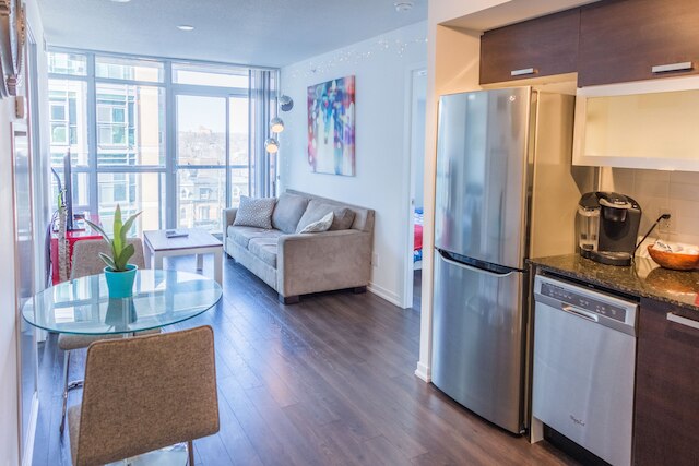 クイーン ウェスト バイブス