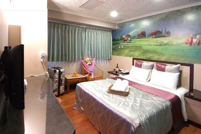 レフト バンク ホテル (左岸假期旅店)