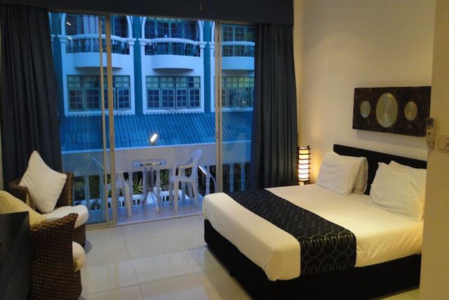 イースト スイーツ