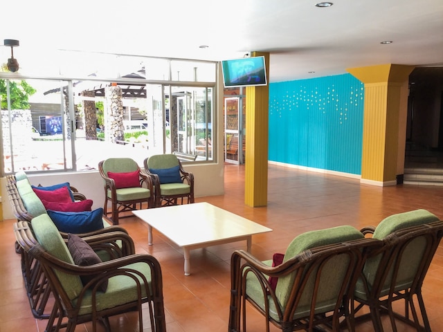 パタヤ アット ナイン