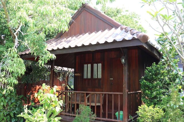 Baansuanlynjee Maeklong Resort
