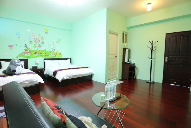 イー ホームステイ (伊家民宿)