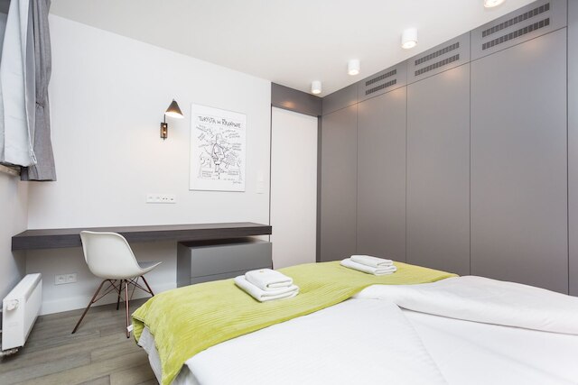 マーケット スクエアとユダヤ人居住区の間のインポイント セントラム アパートメンツ