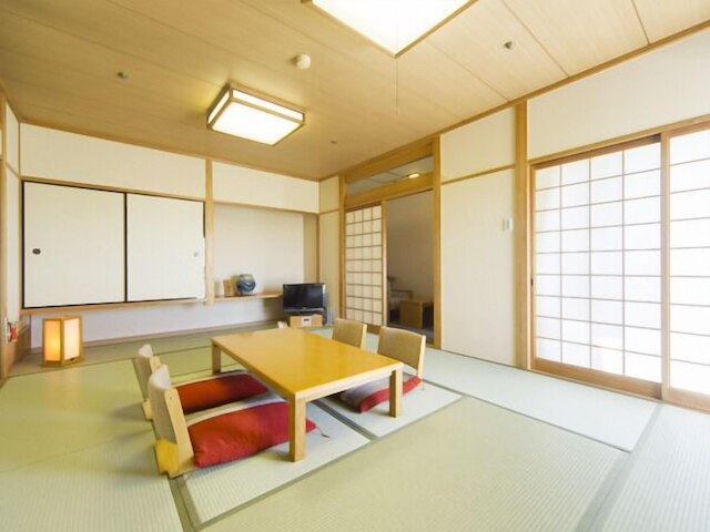 広島サンプラザ