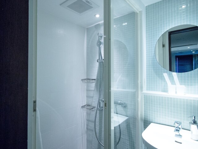 ロックスターホテル