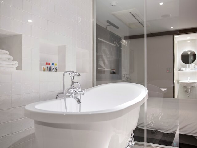 ロックスターホテル