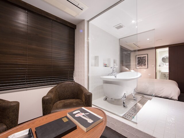 ロックスターホテル