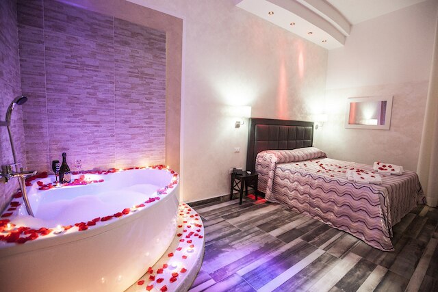 ナポリ ガリバルディ ラグジュアリー