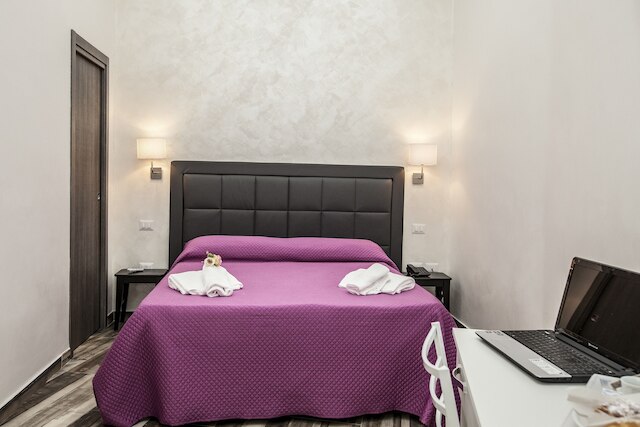 ナポリ ガリバルディ ラグジュアリー