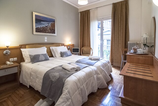 アレース アテネ ホテル