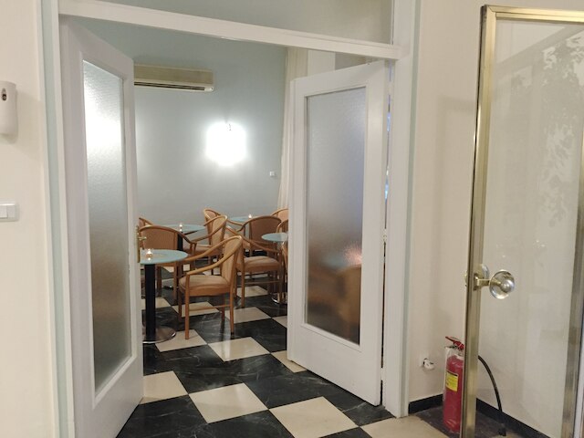 アレース アテネ ホテル