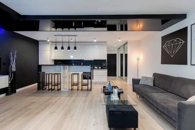 ダイヤモンズ アパートメント