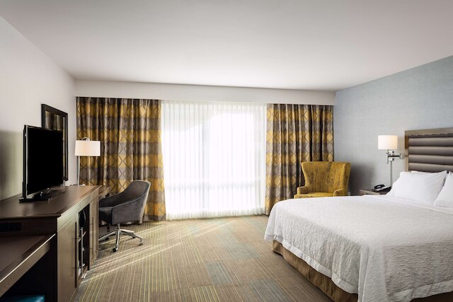 ハンプトン イン & スイーツ バイ ヒルトン シアトル / ノースゲート