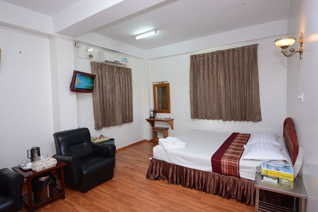 ジャスミン ホテル