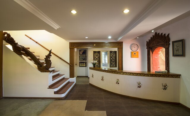 トゥライザ ホテル