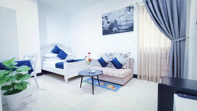 クイーンセントラルアパートメントホテル