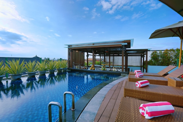 フェイブホテル クタ カルティカ プラザ