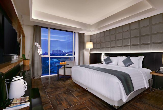 アストン パスツール