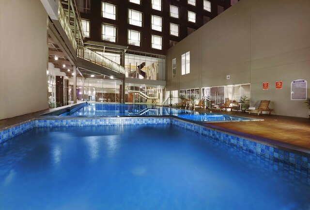 アストン パスツール