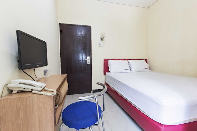 レッドドアーズ プラス @ ジャラン パムダ ジャカルタ