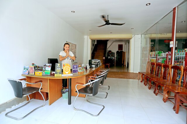 ハング テップ ホテル