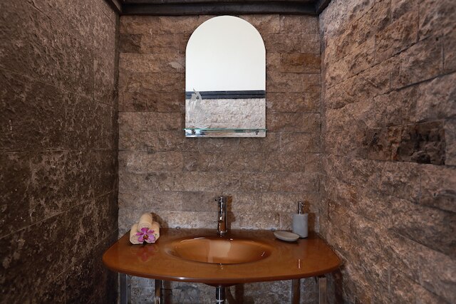 デウィ スリ プライベート ヴィラ