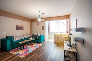 ニューウェイ アパートメンツ