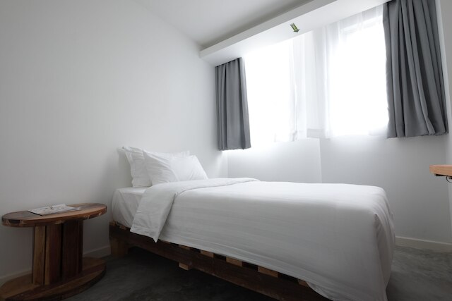 ホワイト ロフト ホテル