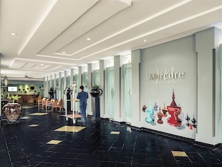 メルキュール ヤンゴン カバ エー