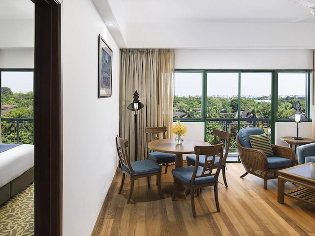 メルキュール ヤンゴン カバ エー