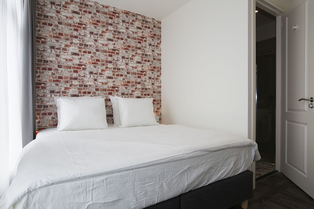 デ ワイズ ステュディオズ