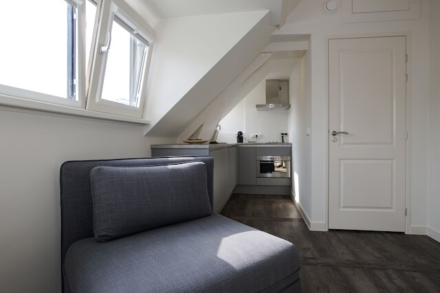 デ ワイズ ステュディオズ