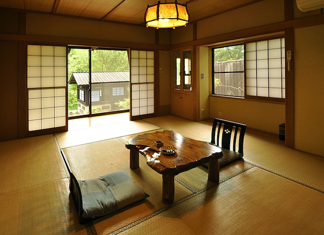 源流の宿 帆山亭