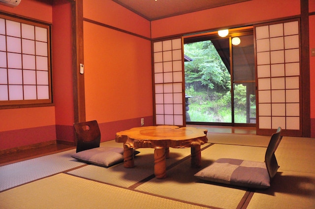 源流の宿 帆山亭