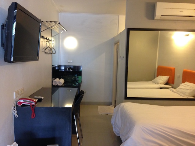 ナトポブ スリープ ステーション モーテル