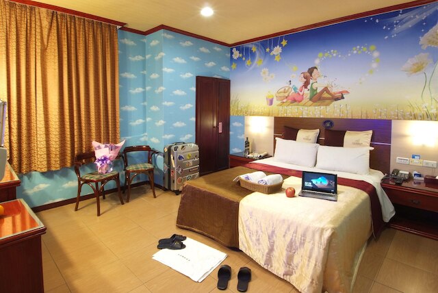 ゴールデン スワロー ホテル (金燕精緻旅館)