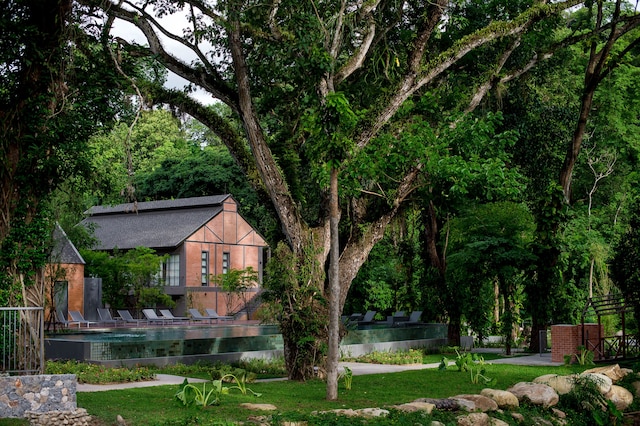 フローラ クリーク リゾート & ガーデン チェンマイ