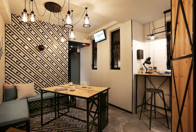 ジャスト ホテル ジョーダン (捷舒旅 - 香港佐敦店)