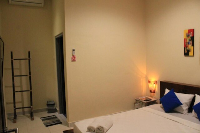 チリン クタ ホームステイ