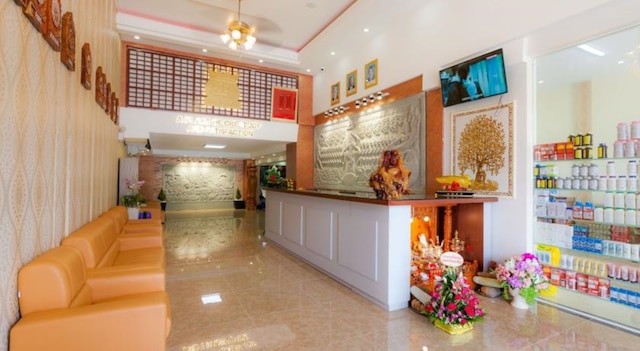 セブンス ヘブン ホテル アンド ハイ バー