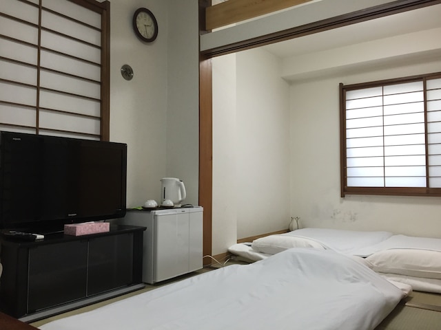 ビジネスホテル新大久保石亭