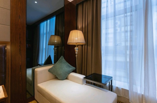 ホンダー インターナショナル ホテル (鸿德国际酒店)