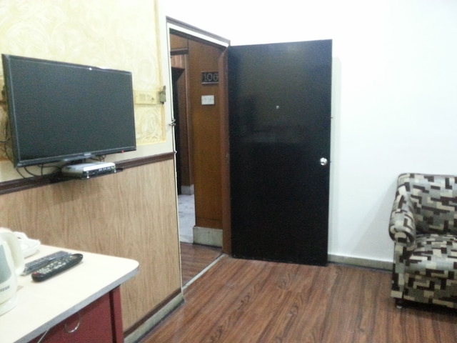 ホテル アカシュ ガンガ